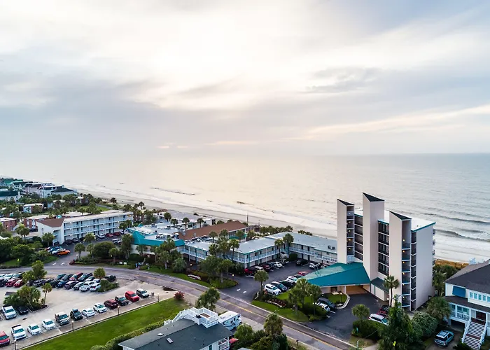 Oceanfront Litchfield Inn